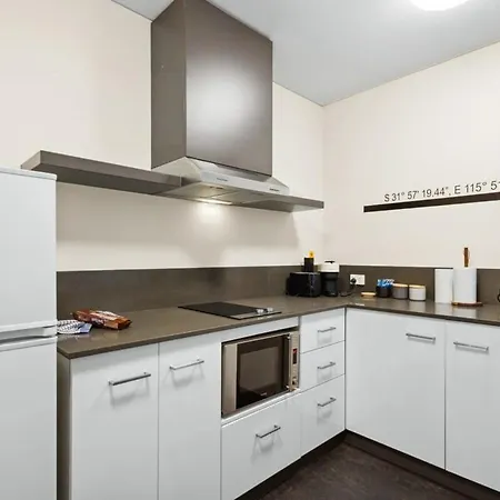 Spacious Holiday Apart On Hay St Cbd Perth Exterior photo