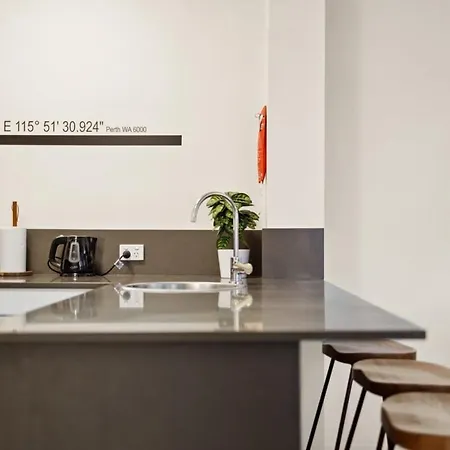 Spacious Holiday Apart On Hay St Cbd Perth Exterior photo