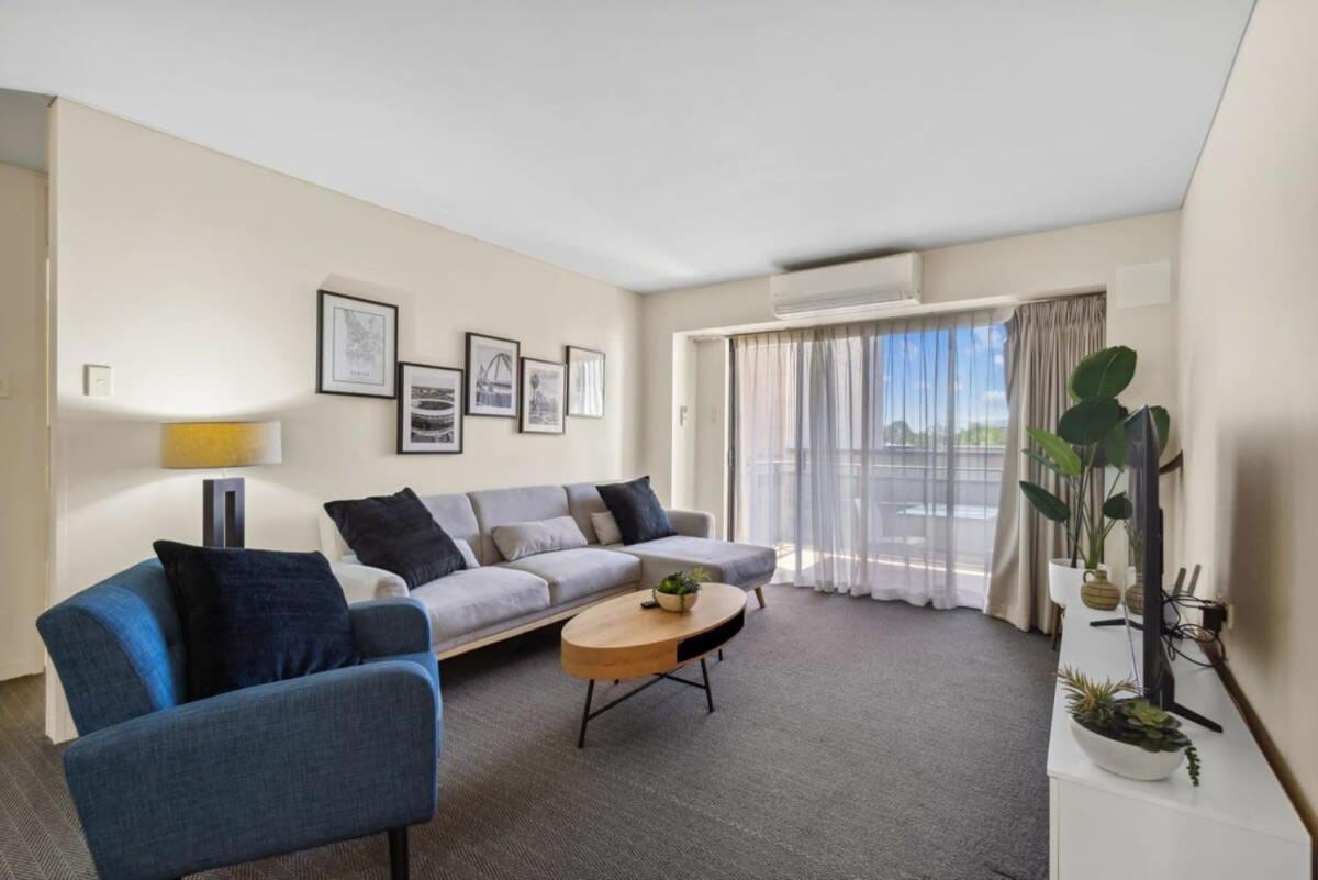 Spacious On Hay St Cbd Apartment Perth