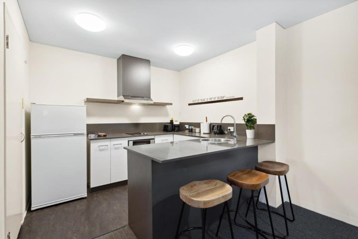 Apartment Spacious On Hay St Cbd *