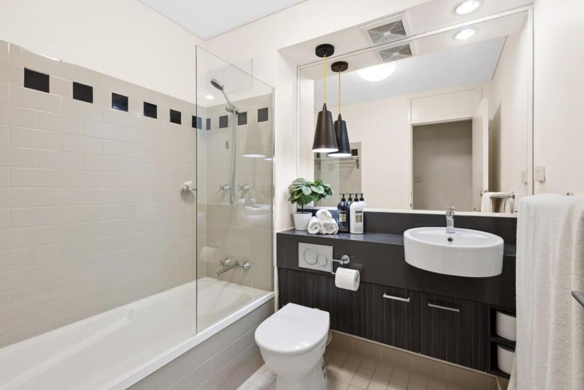 Spacious On Hay St Cbd *