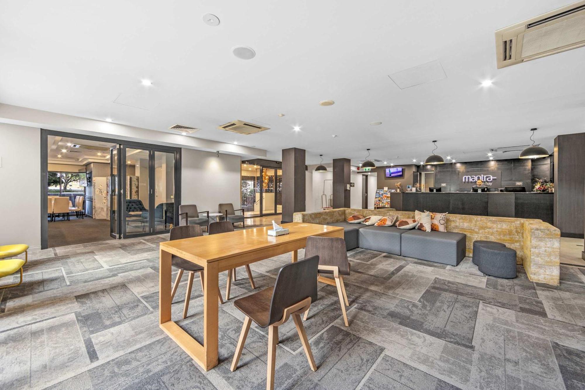 Spacious On Hay St Cbd Apartment *