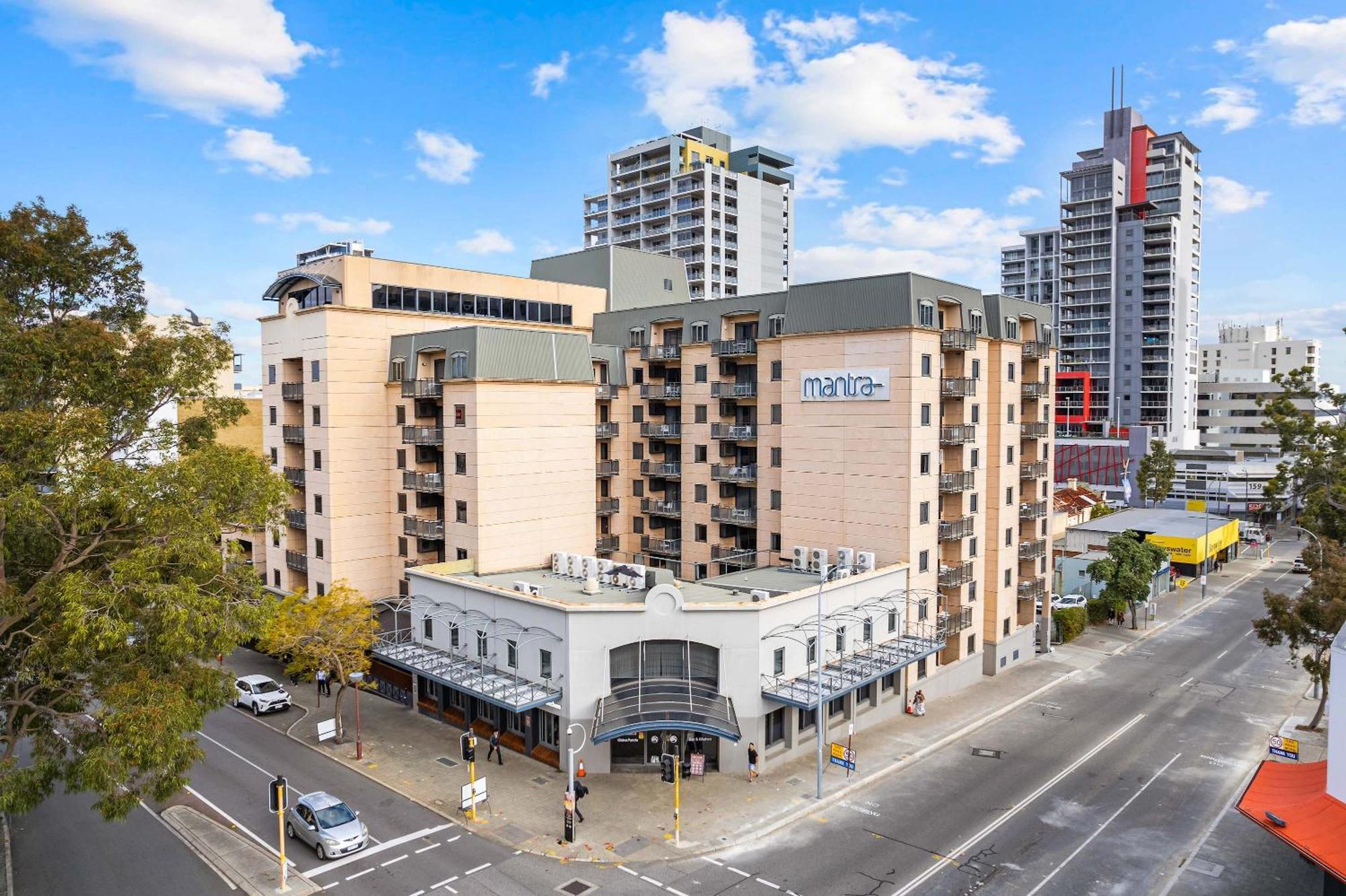 Apartment Spacious On Hay St Cbd *